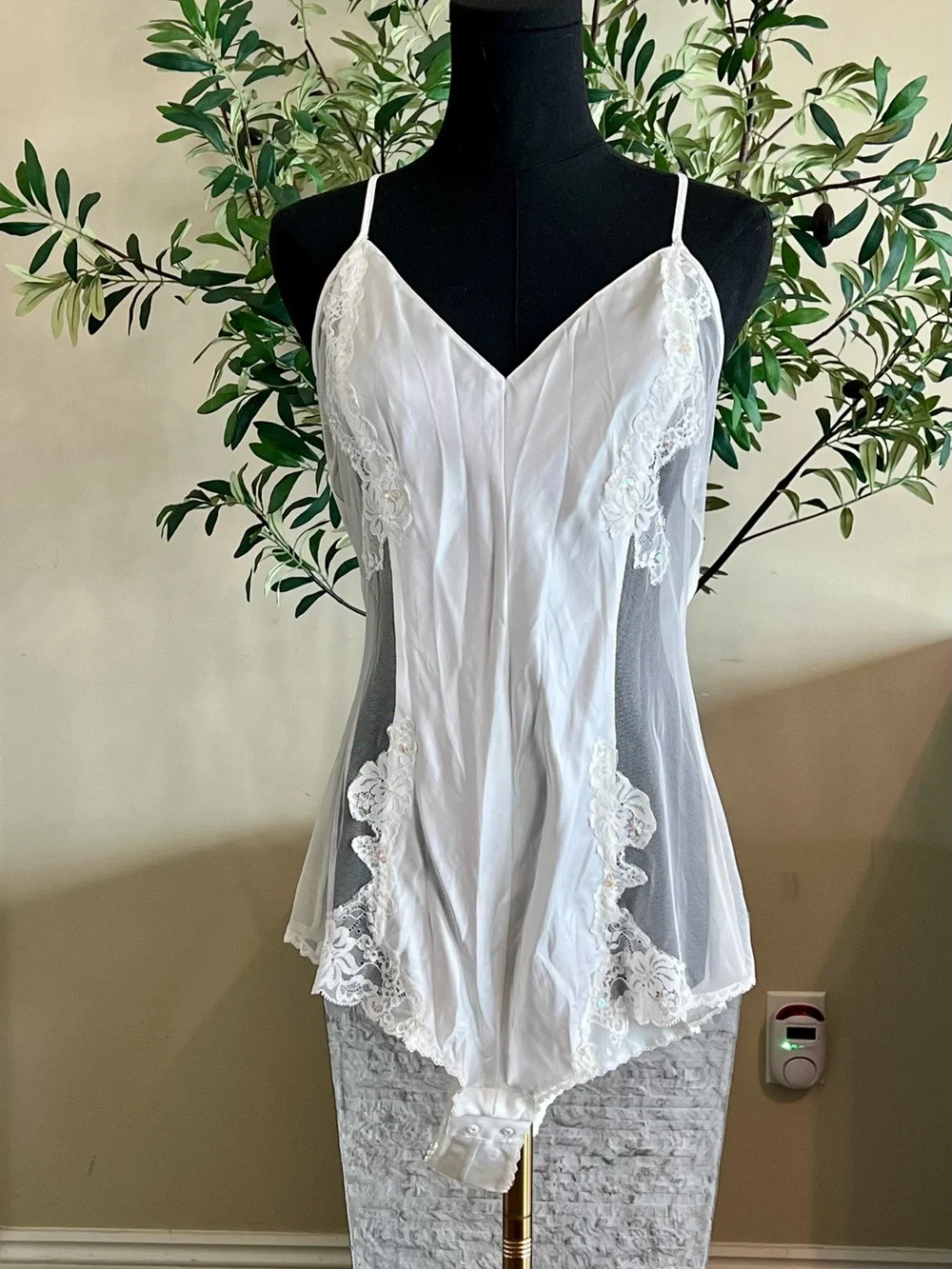Victoria's Secret White Lace-Trim Chemise Bodysuit - Picture 1 of 3